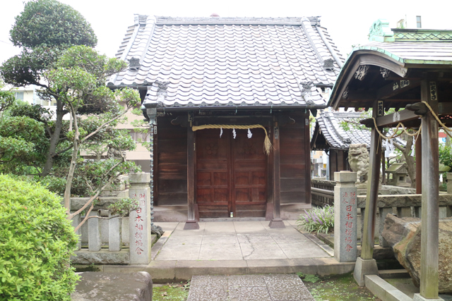 お店の近くには相撲の始祖を祀る神社『野見宿彌神社』もあった。外国人を案内してあげたら喜びそうなところがたくさん