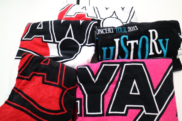 私物のタオルたち。『E.YAZAWA』のロゴはやはりテンションが上がる！　社長のお気に入りはピンクだそう