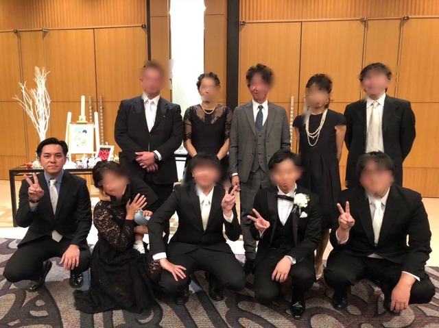 末っ子（10番目）の結婚式のときの兄弟写真です