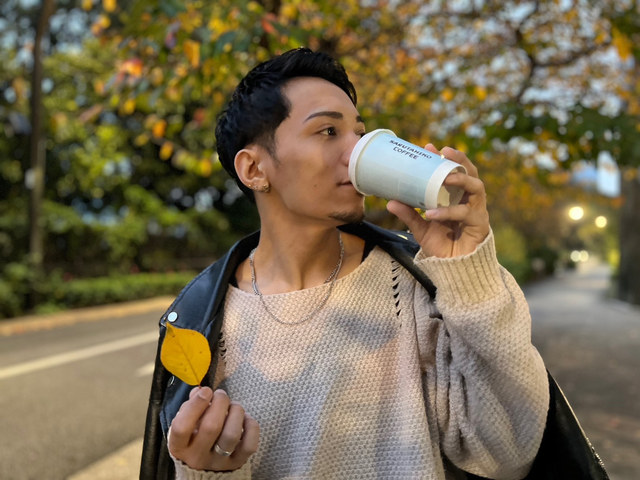 『猿田彦珈琲』のコーヒーを飲みながら散歩に出かけたら秋に出会ったときの私