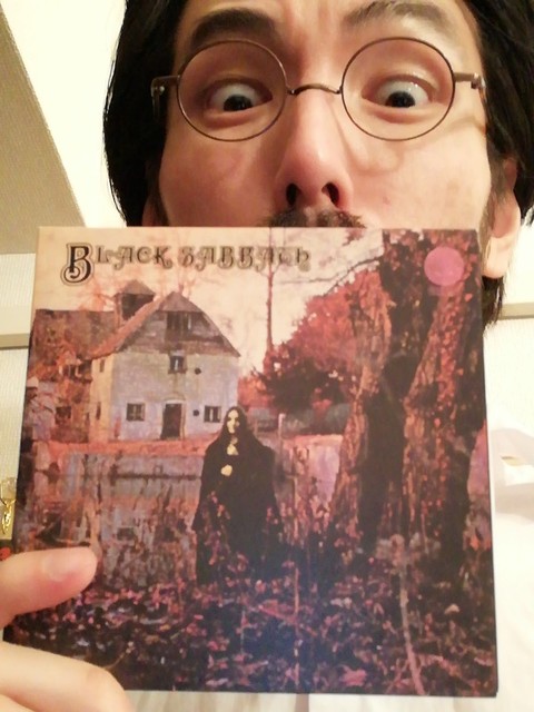 バンドのイメージがひと目でわかる衝撃のデビュー作／ブラックサバス